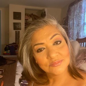 Meet your Posher, Sandra